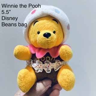 ตุ๊กตา หมีพูห์ ใส่ฮู้ด มีเม็ดถ่วง ขนาด5.5” งานเก่า หายาก ป้าย Disney Winnie the Pooh Beans Bag สกรีนที่ฮู้ดมีรอยร้าว