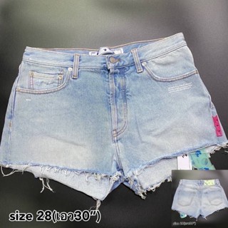 Sale! Off-White shorts jeans ,denim กางเกงยีนส์ ขาสั้น สำหรับผู้หญิง ออฟไวท์ ของแท้ แฟชั่น เสื้อผ้าแบรนด์เนม กางเกง