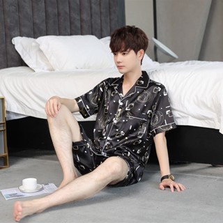 1011 ชุดนอนผู้ชาย เเขนสั้นขาสั้น ผ้าซาตินสุดหรู  คอปก pajamas men เซ็ทเสื้อ สวมใส่สบาย ผ้าเย็น ผ้านิ่มไม่เเข็ง