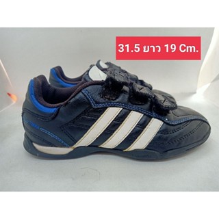 Adidas Size 31.5 ยาว 19 Cm. รองเท้า กีฬา สตั๊ด เด็กโต เด็กเล็ก ร้อยปุ่ม ฟุตบอล ฟุตซอล