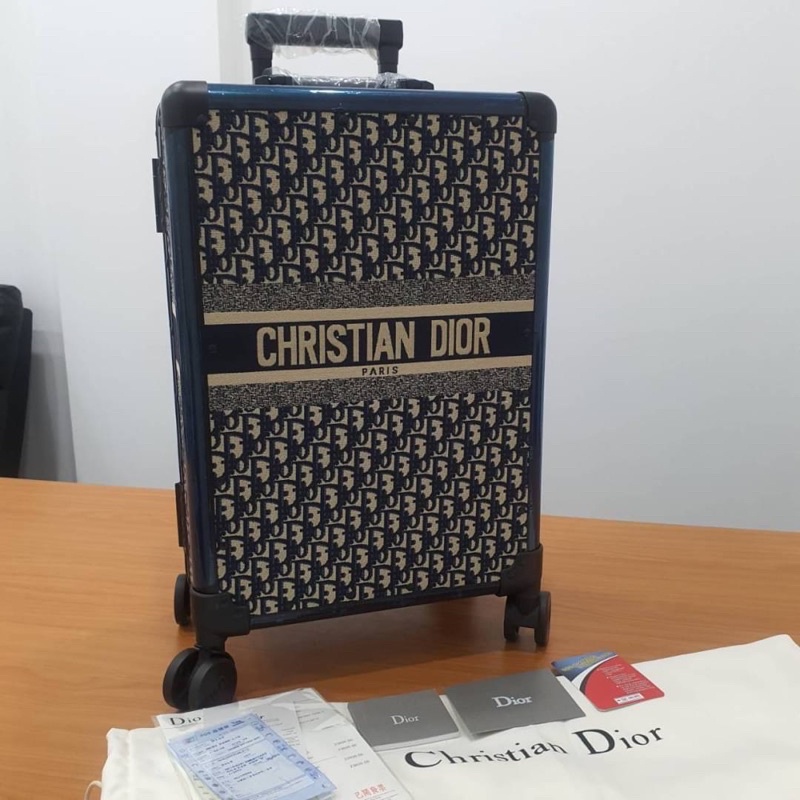 พร้อมส่งแล้ว Christian Dior Luggage 🧳กระเป๋าเดินทางล้อลาก ขนาด 20 นิ้ว งานสวยมาก