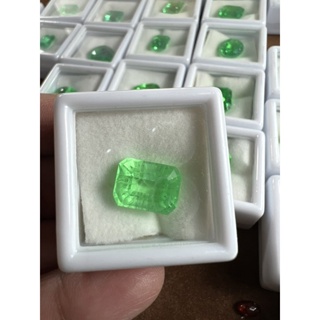 Lab columbian Emerald 8,6 size 9x11mm