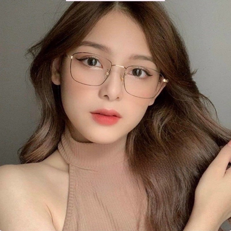 แว่นตาโลหะทรงสี่เหลี่ยมบาง (8818)