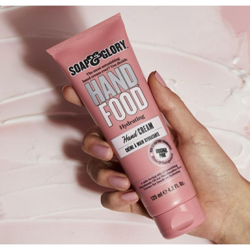 Soap and glory Hydrating Hand Cream 125 ml.ครีมบำรุงมือกลิ่นหอม ลดความ