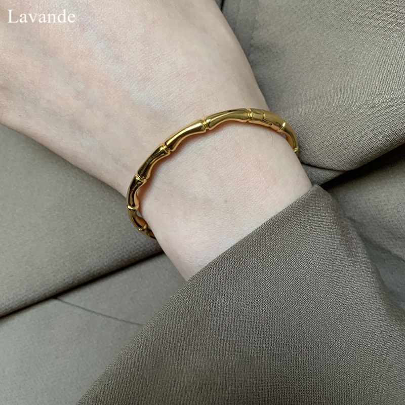 LAVANDE ไทเทเนียมเหล็กสร้อยข้อมือหัวเข็มขัดไม้ไผ่ไม่อบ Niche Design แฟชั่นอารมณ์ Retro สร้อยข้อมือหญิง 65XP ราคา ถูกที่สุด ดีลบีเคเค