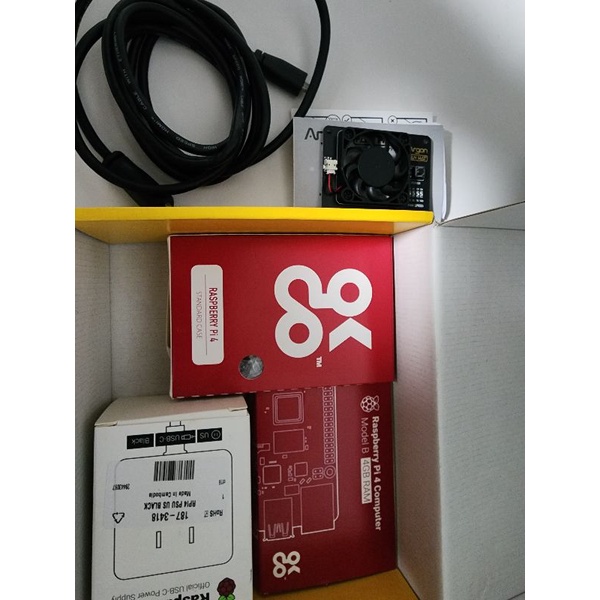 (พร้อมส่ง) มือสอง ของแท้ Raspberry Pi 4 - 4GB/8GB Starter Kit Original #1