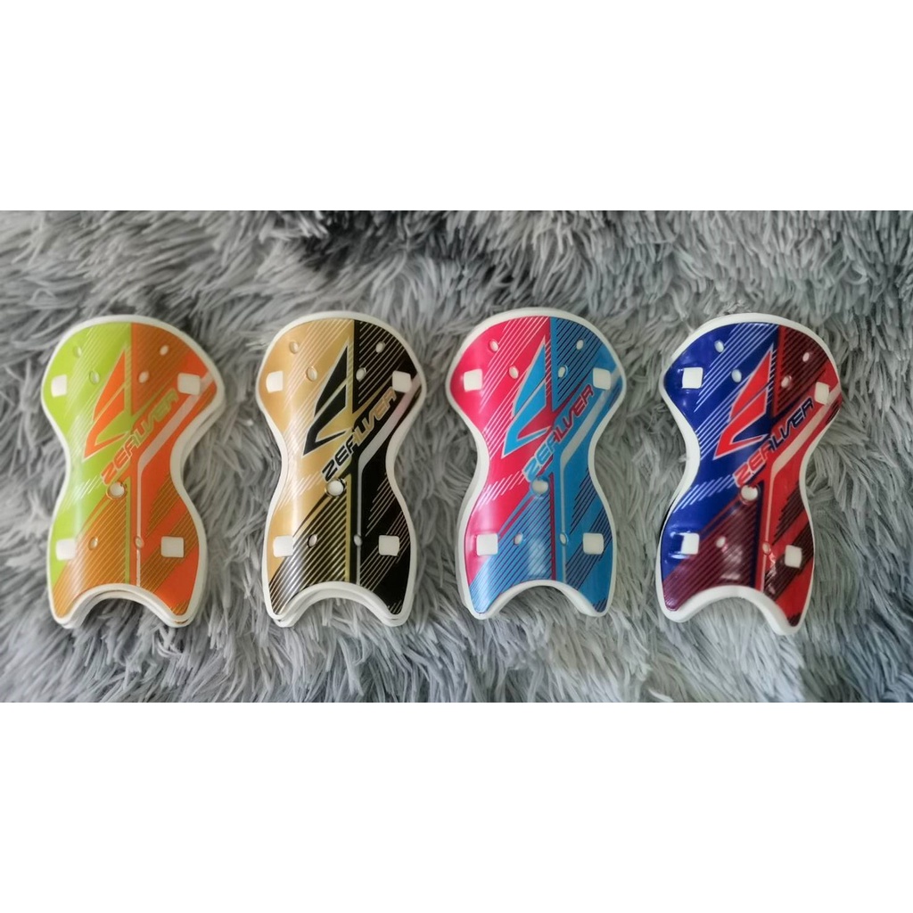 สนับแข้ง ยี่ห้อซิลเวอร์ ZG001