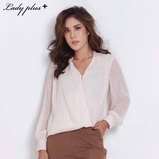 Lady Plus เสื้อชีฟองดีเทลไขว้หน้า | Chiffon Blouse with Crossover Neckline เสื้อแขนยาว เสื้อทำงาน สีเบจ