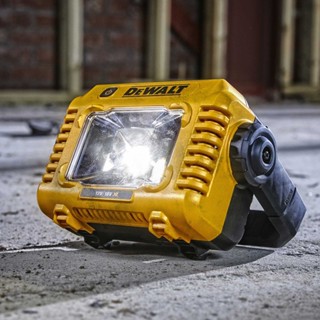 DEWALT ไฟฉายไร้สาย รุ่น DCL077 รับประกันศูนย์ 3 ปี (12V/20V/60V) (เฉพาะเครื่องเปล่า)