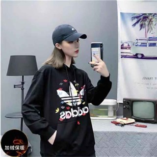 เสื้อแขนยาวมีฮู้ดแบบสวม ใส่กันหนาวกันแอร์กันลมใส่ขับมอไซต์ใส่เที่ยวก็ได้ทุกงาน ลายสกรีนมาใหม่ล่าสุด รีบก่อนสินค้าหมดนะคะ