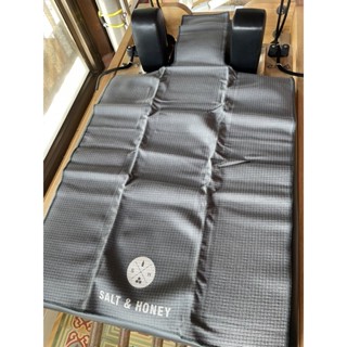 (พร้อมส่ง) reformer towel เสื่อ ผ้าซับเหงื่อ กันลื่น สำหรับเครื่อง รีฟอร์มเมอร์ pilates reformer mat