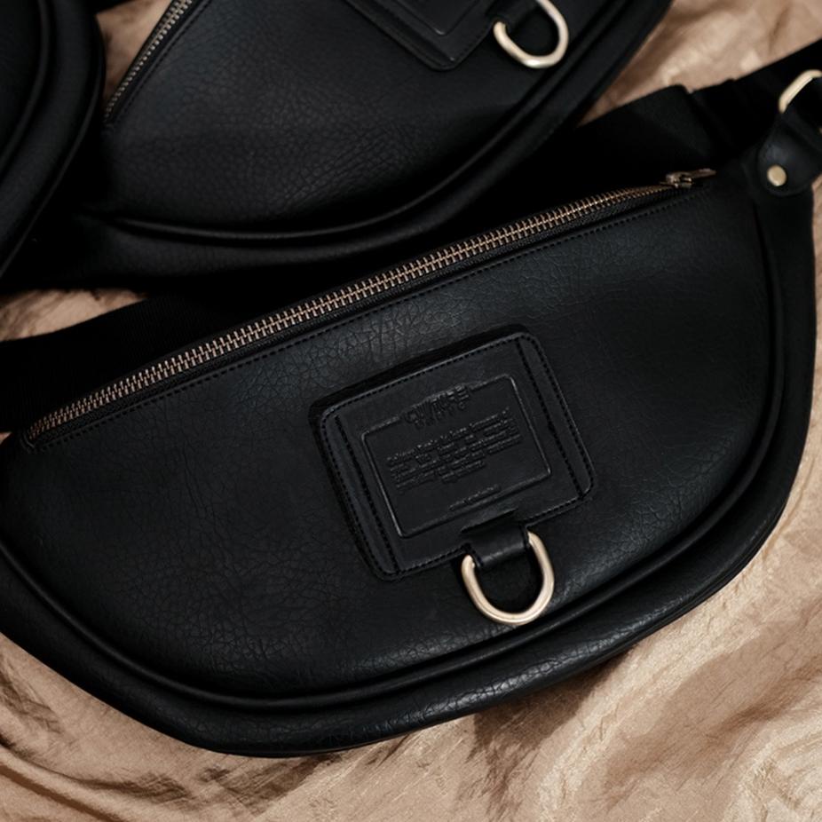 พื้นฐาน พื้นฐาน | กระเป๋าคาดเอว LUXE