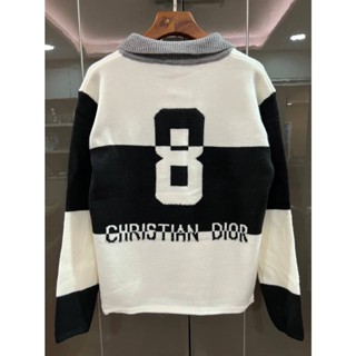 CHRISTIAN DIOR NO.8 STRIPE POLO WOOL-KNIT SWEATER เสื้อกันหนาวแขนยาว คอปก ลายทาง สีขาวครีม/ดำ ตัวหนังสือโลโก้ เลข 8