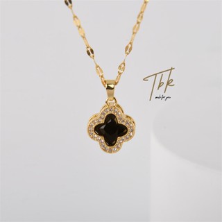 TBK สร้อยคอทองคำแท้ จี้ใบโคลเวอร์สี่แฉก โซ่ สแตนเลส แฟชั่น แฟชั่นผู้หญิง necklace แฟชั่นสไตล์เกาหลี ผู้หญิง ทอง ใหม่ จี้ใบโคลเวอร์ สี่แฉก ประดับเพชร สําหรับผู้หญิง 1005n