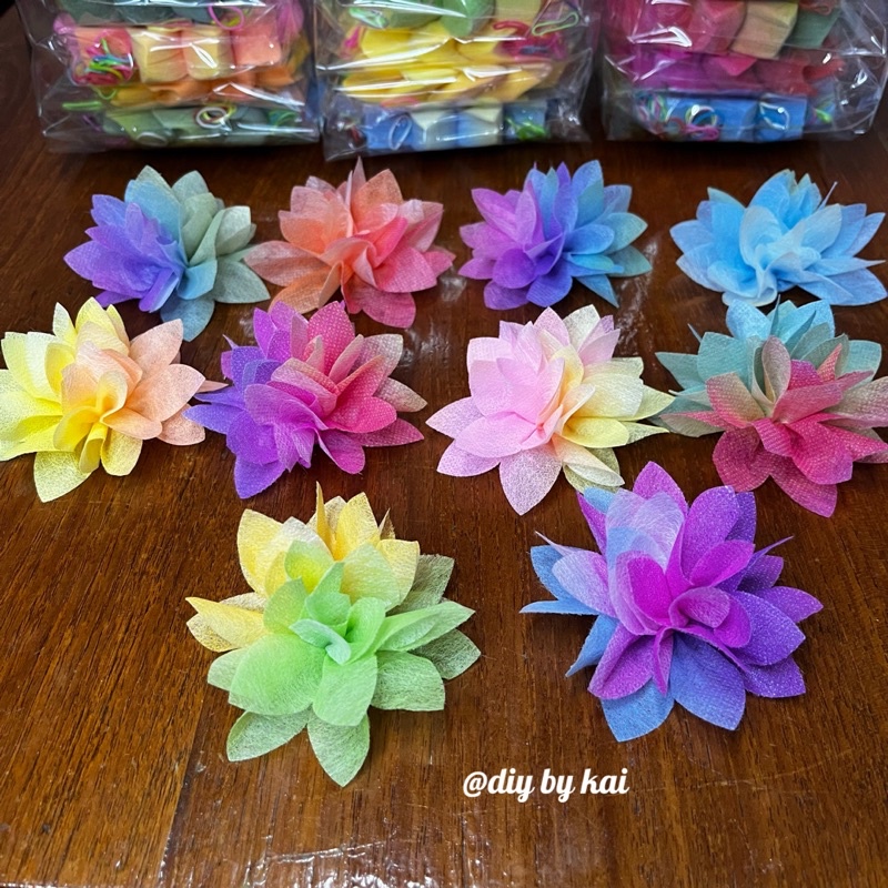 กระดาษสาห่อเหรียญ ดอกบัวสีรุ้งทูโทน เช็ทคละสี 10 ห่อ (กระดาษสา 1,000 แผ่นพร้อมหนังยางรัด)