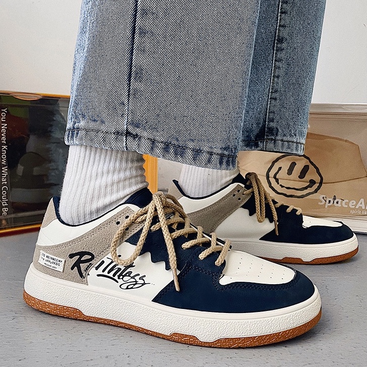 Bangkok Kicks รองเท้าผ้าใบสไตล์ใหม่สําหรับผู้ชายหนา Soled กันลื่น