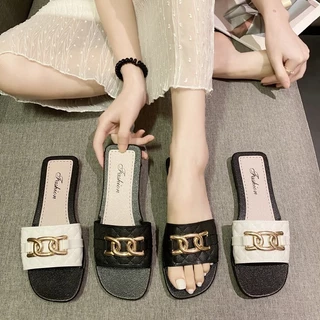 รองเท้าแตะผู้หญิง รองเท้าแตะยางพื้นนุ่มใส่สบาย （แนะนำให้ซื้อเพิ่ม1เบอร์)