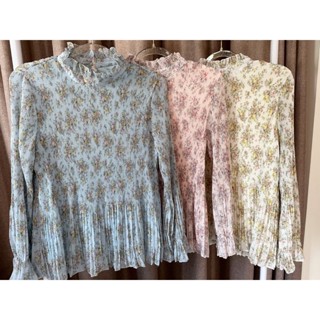 เสื้อพลีทแขวยาว ผ้านิ่มไม่บาง ลายดอกไม้