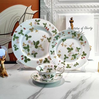 Wedgwood Wild Strawberry Pastoral Light Luxury Bone China Mug Western Food Plate Coffee Cup Plate Set of 4