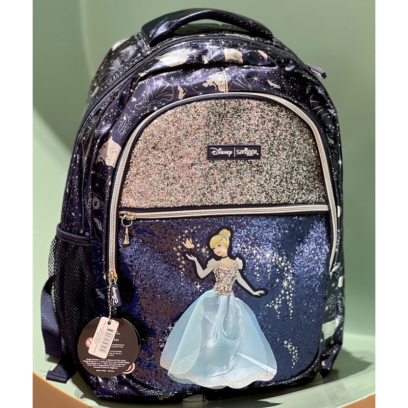 Smiggle snow White Princess Classic Backpack กระเป ๋ านักเรียน สีน ้ ําเงินเข ้ ม ที ่ เก ็ บเครื ่ องเขียน กระเป ๋ านักเรียน กระเป ๋ าหนังสือ
