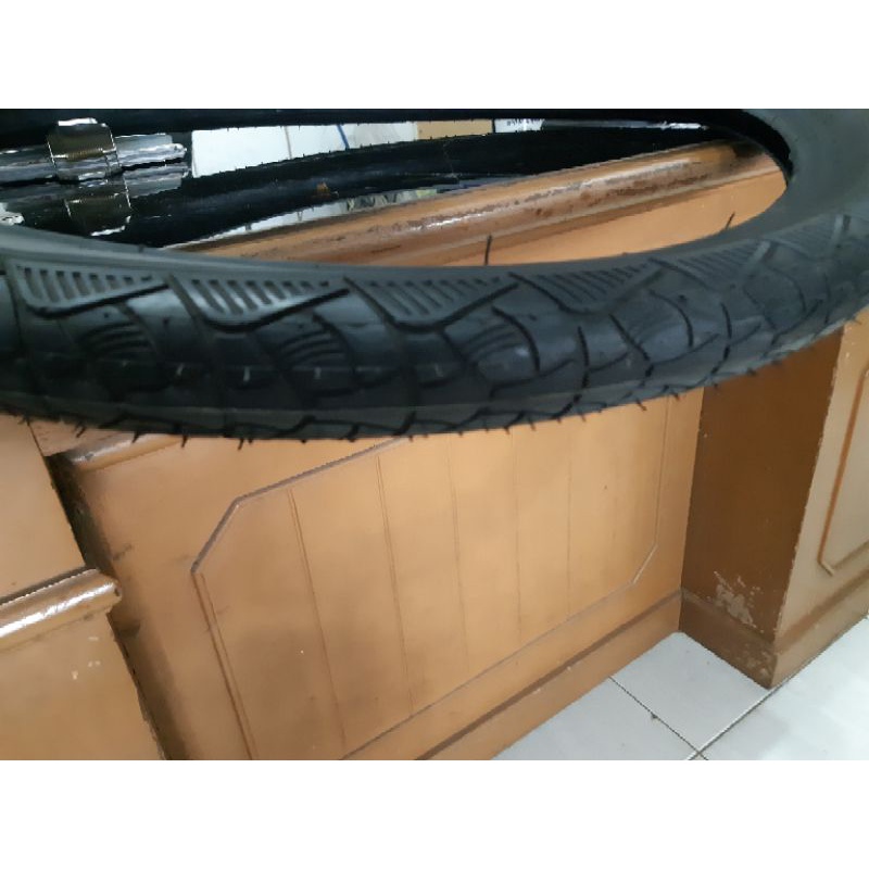 ยางนอก 24x2.125 swalow