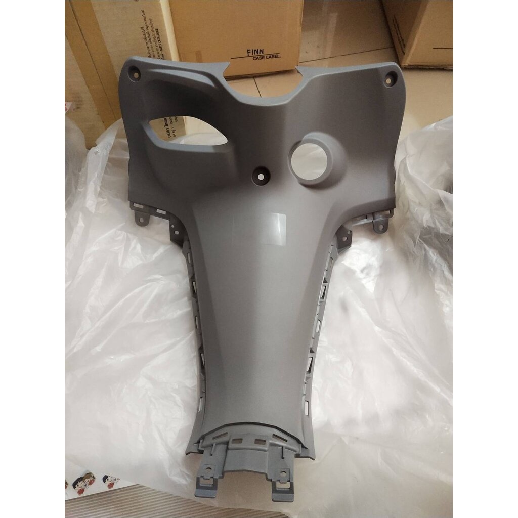 บังลมตัวในสีเทา(006A,RG) สำหรับรุ่น FINN' 2019 อะไหล่แท้ YAMAHA B6F-F8312-10 รหัสทดแทน B6F-F8312-11