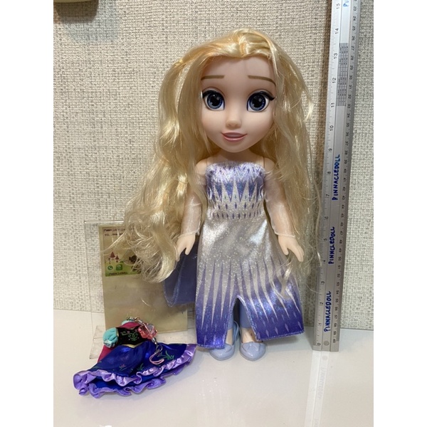 ตุ๊กตาFrozen2 ของแท้ สภาพ95% แถมพวงกุญแจfrozen แท้ ตำหนิสีเท้าค่ะ