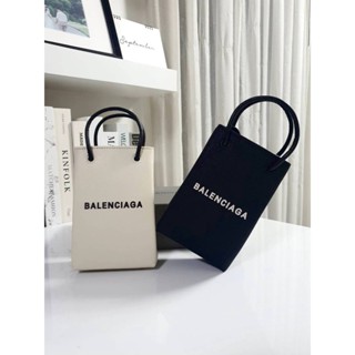 BA//LEN//CIA//GA  MINI PHONE BAG ทรงแนวตั้งน่ารัก  Code:B4D130366 แบรนด์แท้ 100% งาน Outlet