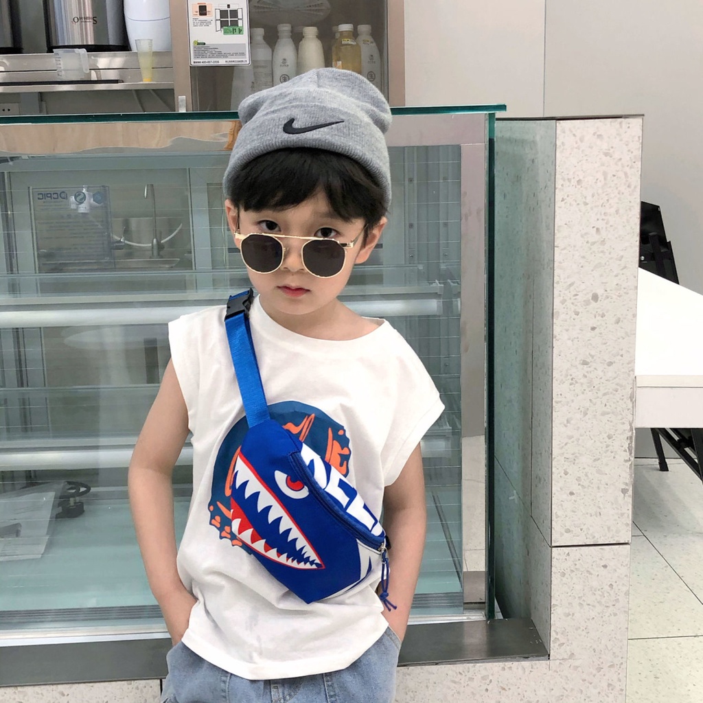 กระเป๋าคาดอก ขนาดเล็ก ลายฉลาม แฟชั่นสําหรับเด็กผู้ชาย เหมาะกับการเดินทาง