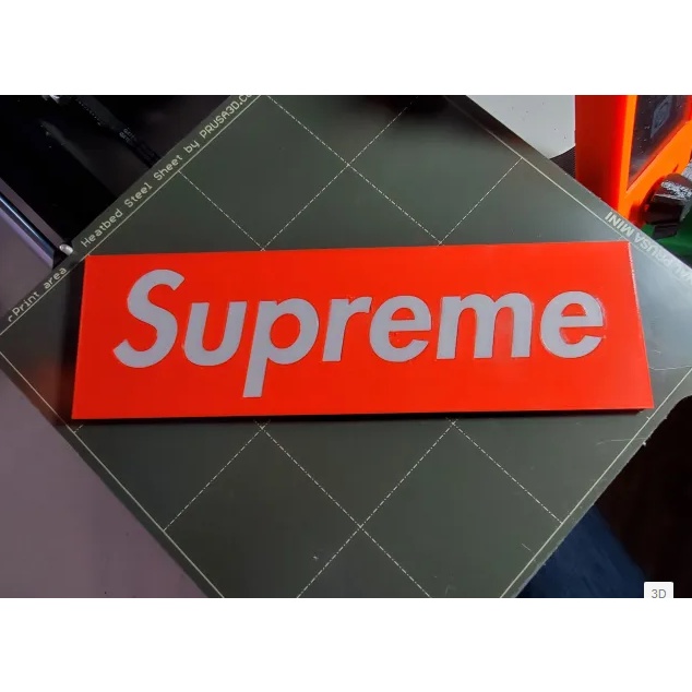 โลโก้กล่อง Supreme (ขนาด 145 มม. x 50 มม. x 5 มม.)