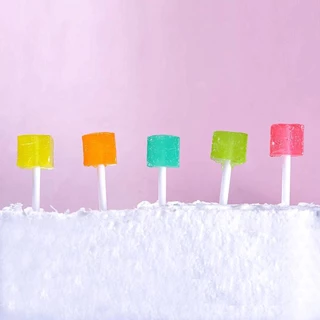Mini lollipop อมยิ้มมินิ อมยิ้มจิ๋วทรงลูกเต๋ารสผลไม้ 50-100ชิ้น (1ชิ้น/3กรัม) สีสันสดใส อบยิ้มสผลไม้คละสี