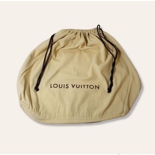 LV ถุงผ้าสีเหลืองอ่อน ปากเชือกรูด ขนาด 21.5 × 19 ขนาดใหญ่