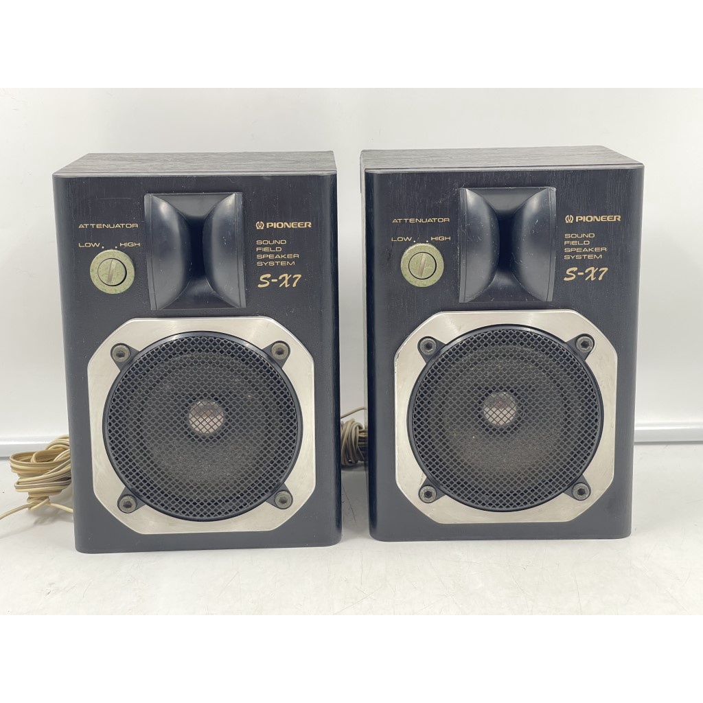 ลำโพง 1 คู่ มือสองญี่ปุ่น PIONEER S-X7 (569-570) 30W 16 โอห์ม Woofer 3 นิ้ว Size ตู้ 13.5x11.5x19CM 