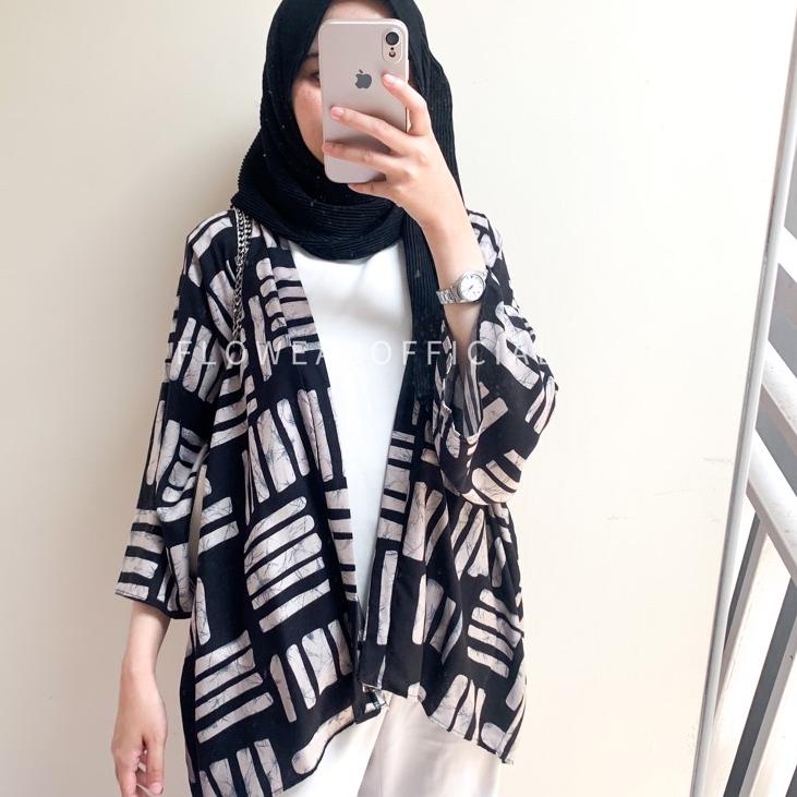 ส่งทันที FLOWEAR Aora Kimono Outer Monochrome Series | เสื้อคาร์ดิแกนโอเวอร์ไซส์ | Cardigan ผู้หญิง