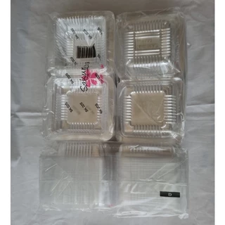 กล่องใส ใส่บราวนี่ 1 ชิ้น sakura SK-00S ฝาไม่ล็อค ขนาดด้านใน 6.5x6.5x3.5 ซม. 1 แพ็คมี 100 ชิ้น