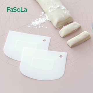 Fasola Simple Dough Scraper ที่ตัดแป้งโดว์ แผ่นปาดครีม  หน้าเค้ก