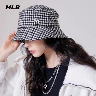 Bucket Hats B หมวกบักเก็ตลําลอง ลายสก๊อต ประดับเพชรเทียม แฟชั่นฤดูใบไม้ร่วง และฤดูหนาว สําหรับผู้หญิง หมวกบักเก็ต