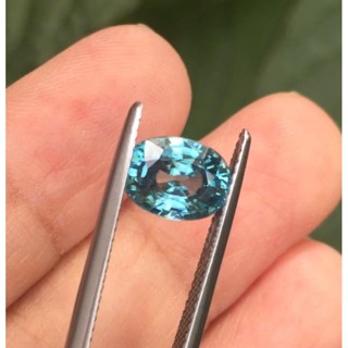 พลอยเพทาย(Blue Zircon) นน2.92กะรัต