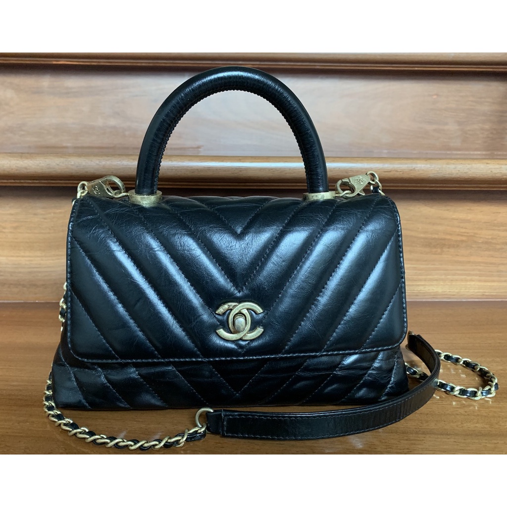 กระเป๋า ชาแนล Chanel Coco with Handle 8” Black มือสอง งานลุ้นแท้