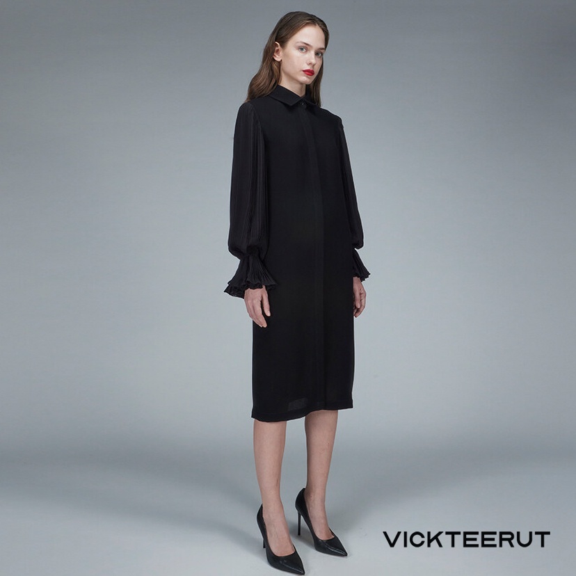 VICKTEERUT Re-Edition Pleated Sleeve Shirt Dress เดรสแขนยาว ปกเชิ้ต แขนอัดพลีท