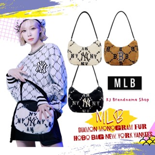 🎄[ทักแชทก่อนกดสั่งค่ะ ❤️] Diamond Monogram Fur Hobo Bag New York Yankees