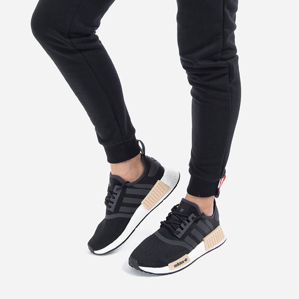 Adidas Collections อาดิดาส รองเท้าผ้าใบ รองเท้าวิ่ง OG RN Women Men ...