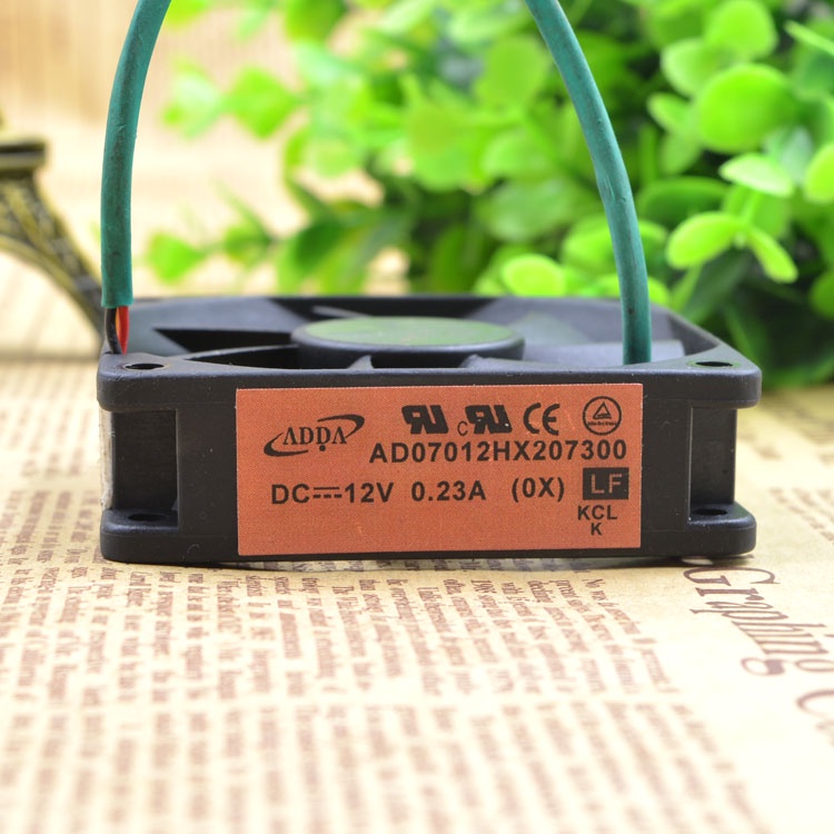 YY D101E AD07012HX207300 7020 12V 0.23A 7CM FAN