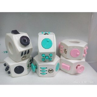 ของเล่น Fidget Ring Cube ช่วยบรรเทา ความเครียด Fidget cube new anti stress toy stress relief ฟิตเจ็ต