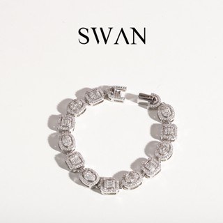 SWAN - Halo Emerald Oval Bracelet สร้อยข้อมือเงินแท้ ฝังเพชรคิวบิกเซอร์โคเนีย cubic zirconia ทรงบาเก็ต-วงรี