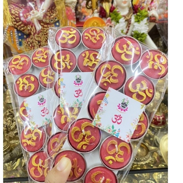 เทียนหอม ลายโอม ไหว้ เทียนหอม เสริมความปัง 1 แพ็ค มี 10 ชิ้น