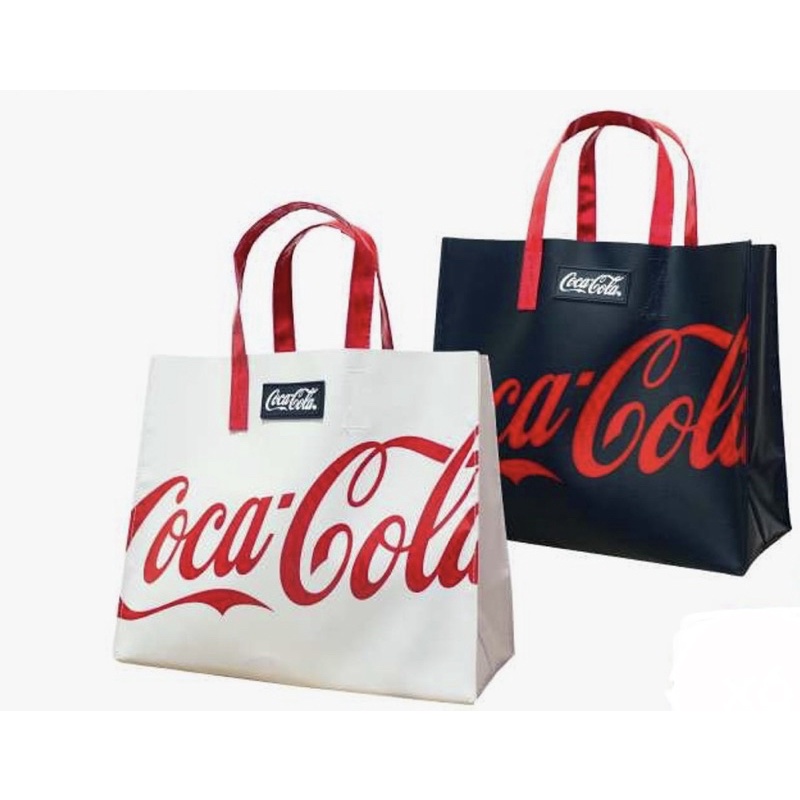 กระเป๋าผ้าใบโค้ก  กระเป๋าผ้าใบ พิมพ์ลาย Coca-Cola ขนาด 13 x 6.3 x 11 นิ้ว พร้อมส่ง‼️