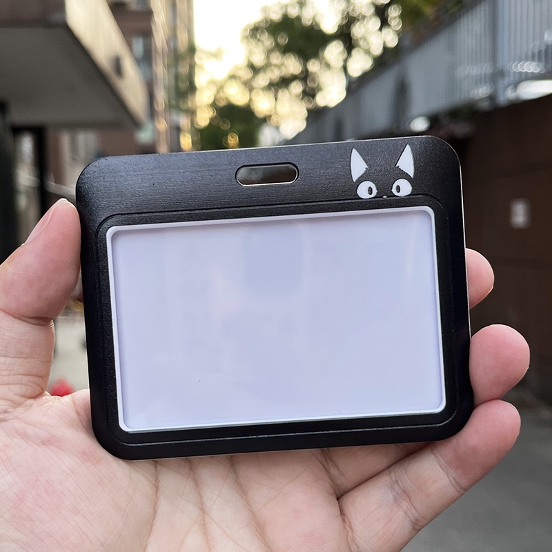 กระเป๋าใส่นามบัตรพนักงาน แบบเชือกยืดไสลด์ได้ ลายแมวดํา สําหรับนักเรียน พยาบาล - รูปที่ 2