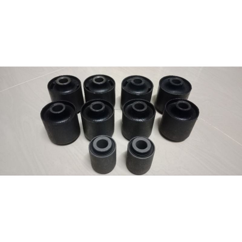 ชุดบูชหน้า ## ชุดคานหลัง  TOYOTA LAND CRUISER,VX80, VX100 ,HDJ100 HDJ105 UZJ100 1998-2007 LEXUS LX45