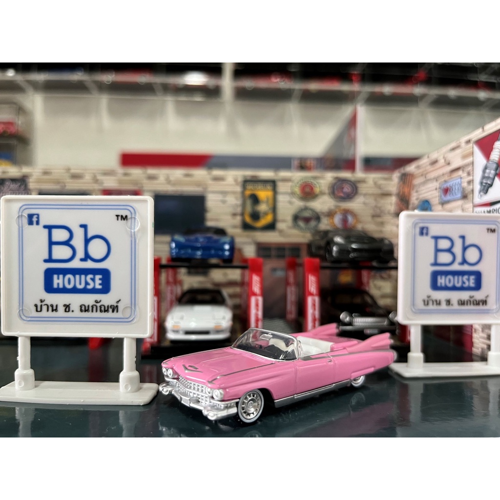 MODEL 1/64 TOMICA PREMUIM : CADILAC ELDORADO BIARRITZ